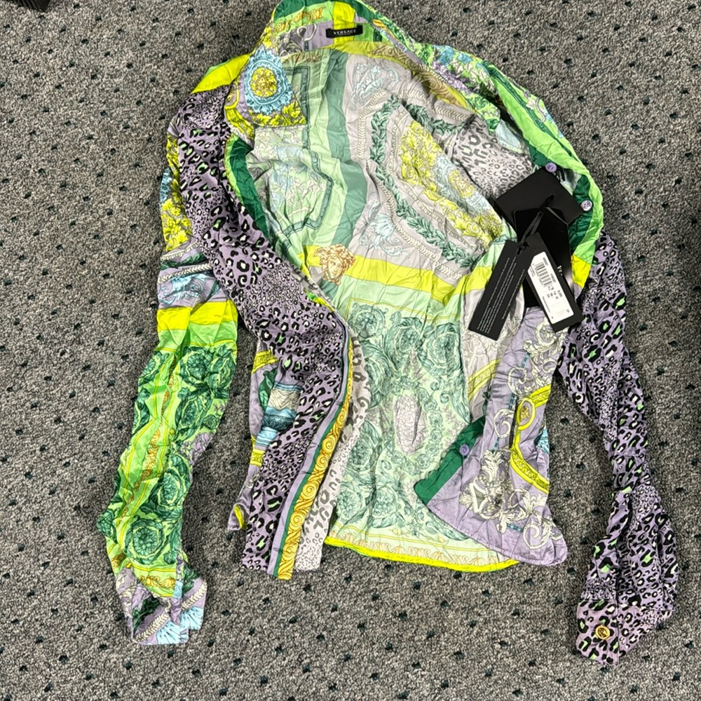 Verace button down